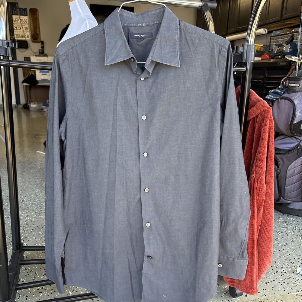 Banana Republic Shirt Adult Medium Gray Button Up Dress Outdoors Casual Mens